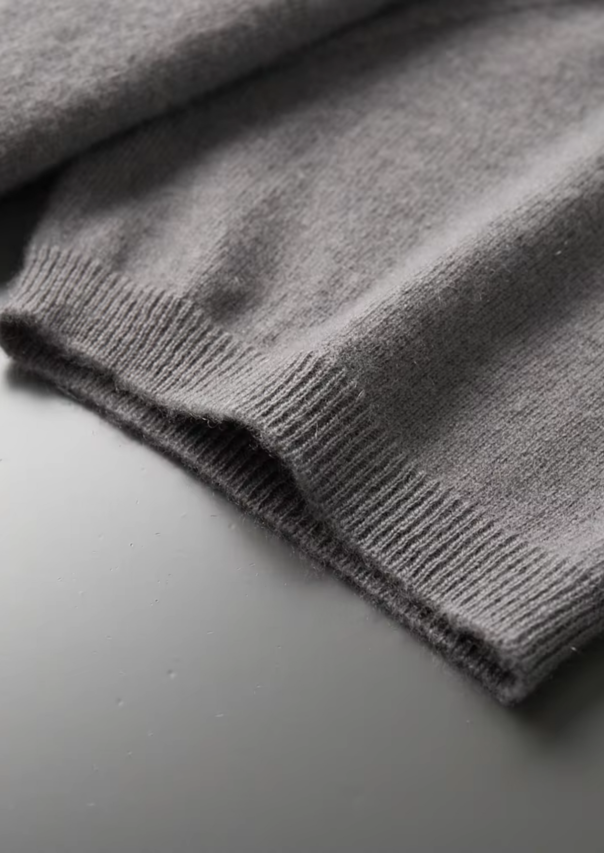 Premium Cashmere Classic Crewneck T-Shirt - Ashen Truffle