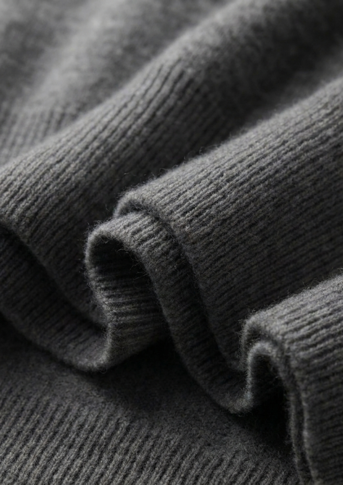 Premium Cashmere Classic Crewneck T-Shirt - Dark Gray